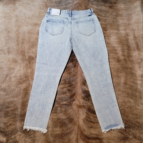 KanCan High Rise Boyfriend Ankle Skinny Jeans - Picture 3 of 6